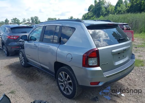 2017 Jeep Compass Sport Se 4X4 z USA, uszkodzony, nr VIN 1C4NJDBB1HD130169